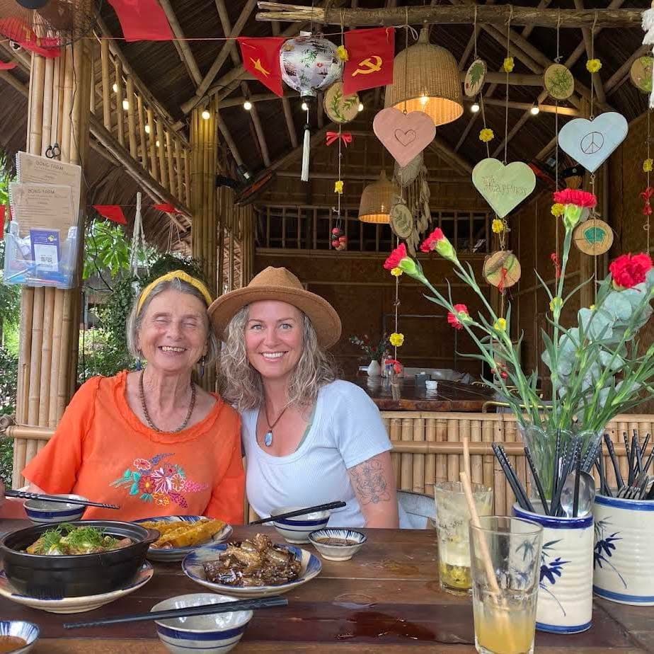 Bong Farm Restaurant — photo 16