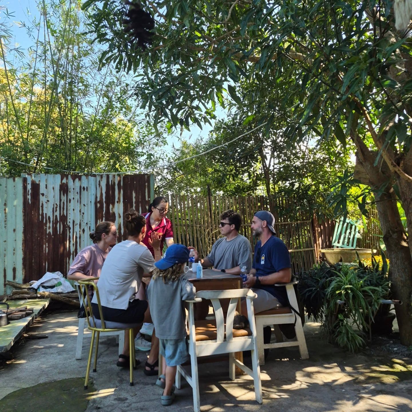 Bong Farm Restaurant — photo 9