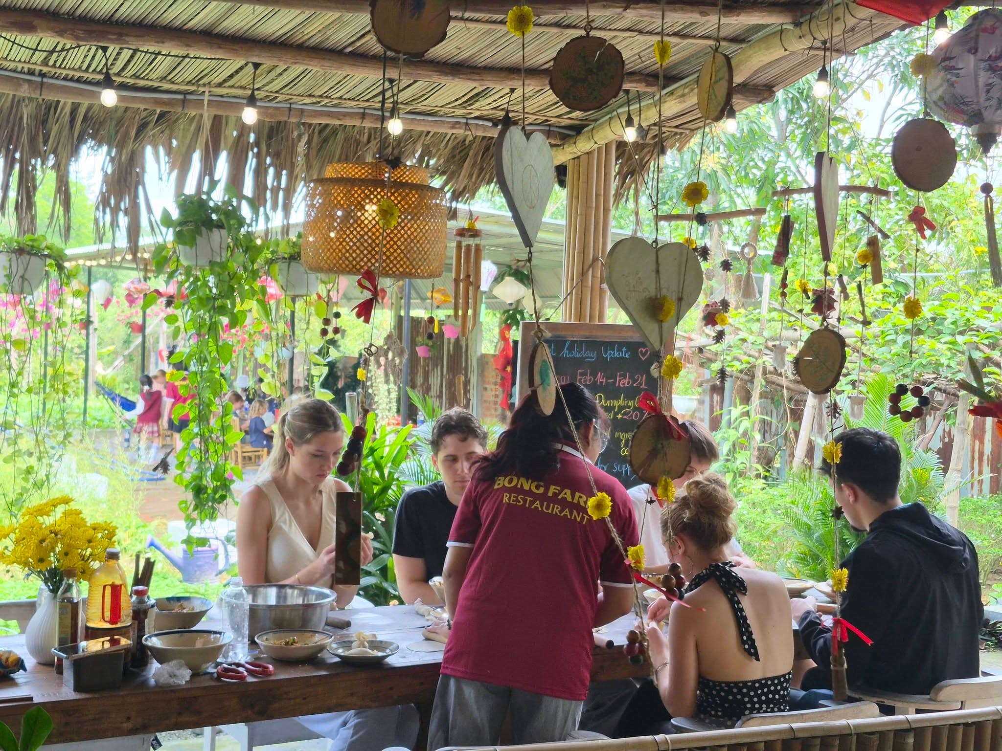 Bong Farm Restaurant — featured photo 3