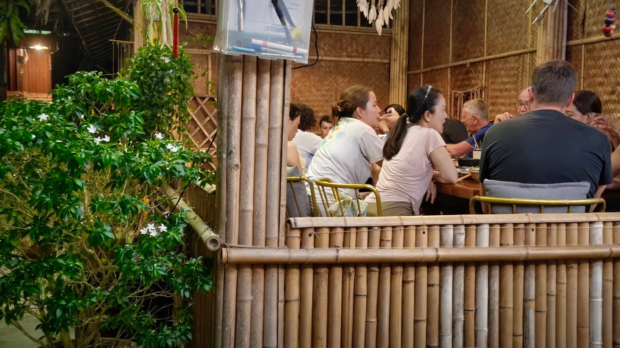 Bong Farm Restaurant — photo 1