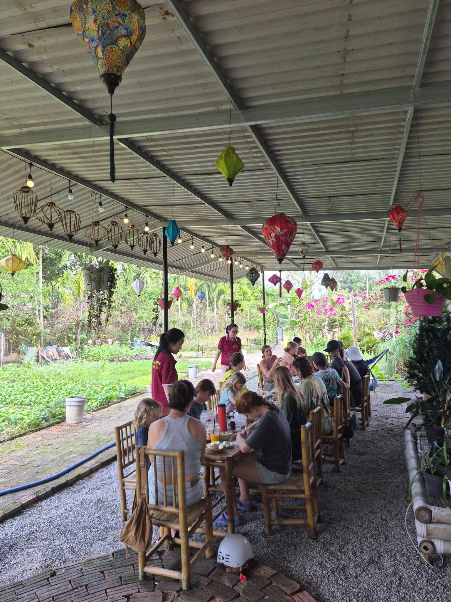 Bong Farm Restaurant — photo 7