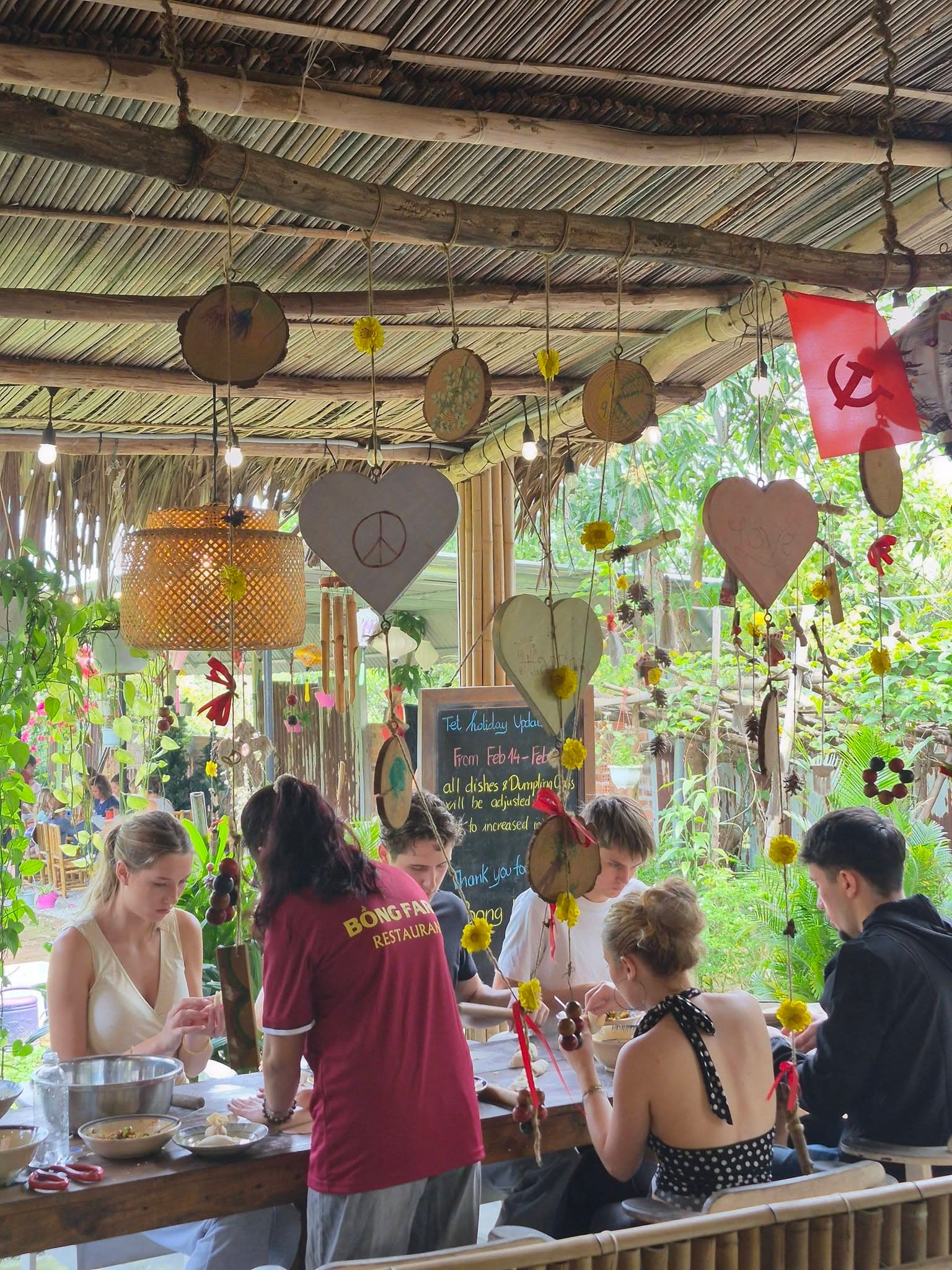 Bong Farm Restaurant — photo 8